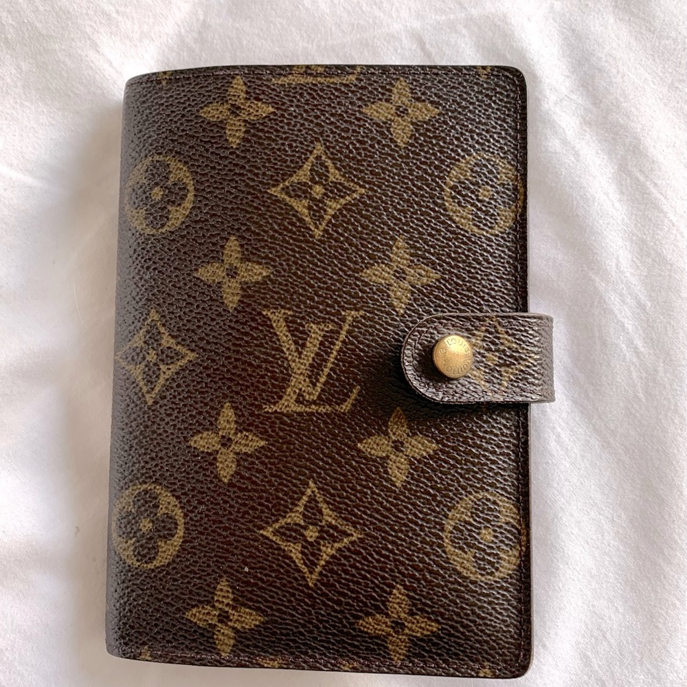 Louis Vuitton Agenda PM. Traditional monogram.